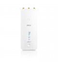 UBIQUITI rocket® 2AC PRISM 2.4 GHz airMAX® ac BaseStation with airPrism® Technology - R2AC-PRISM